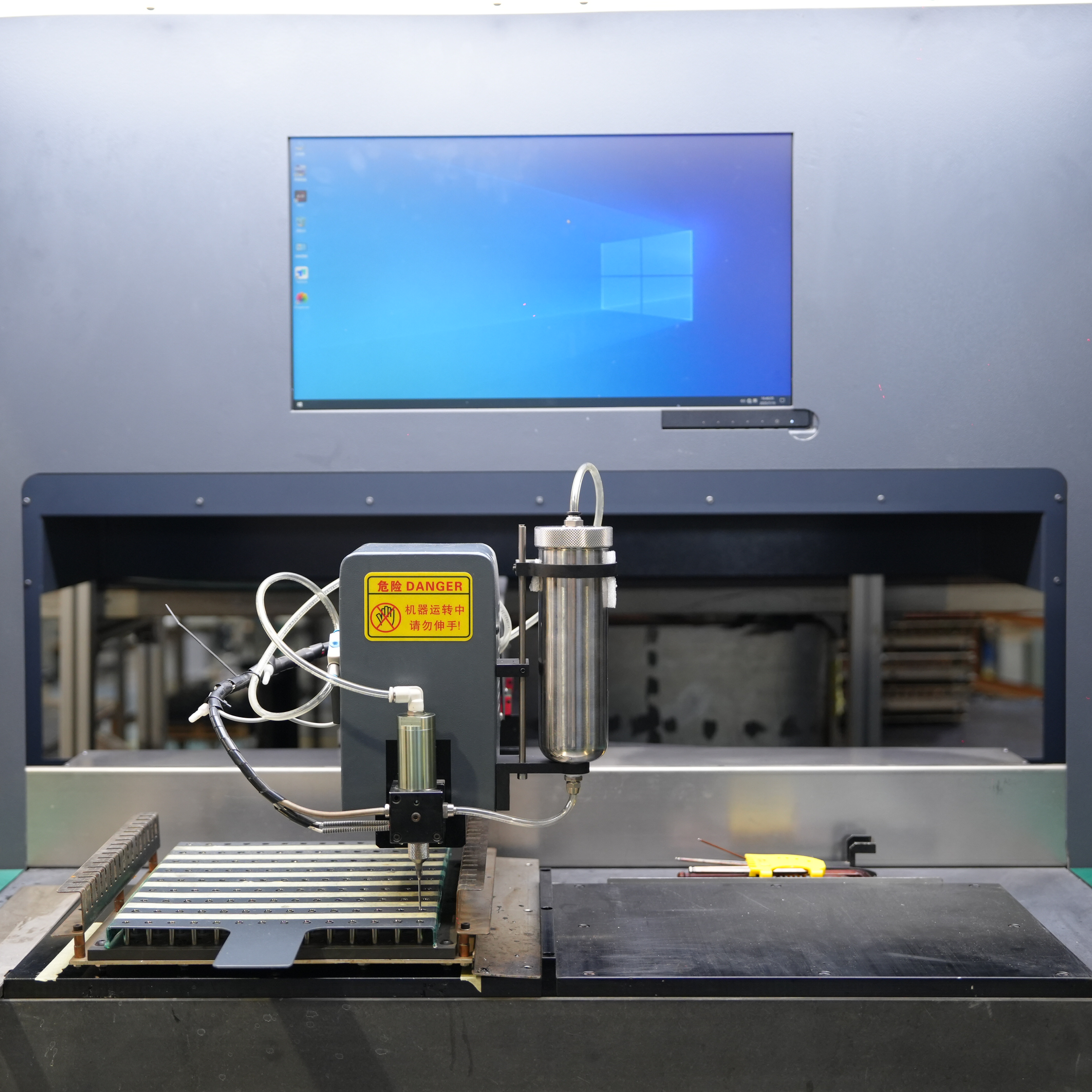 全自動梱包機です